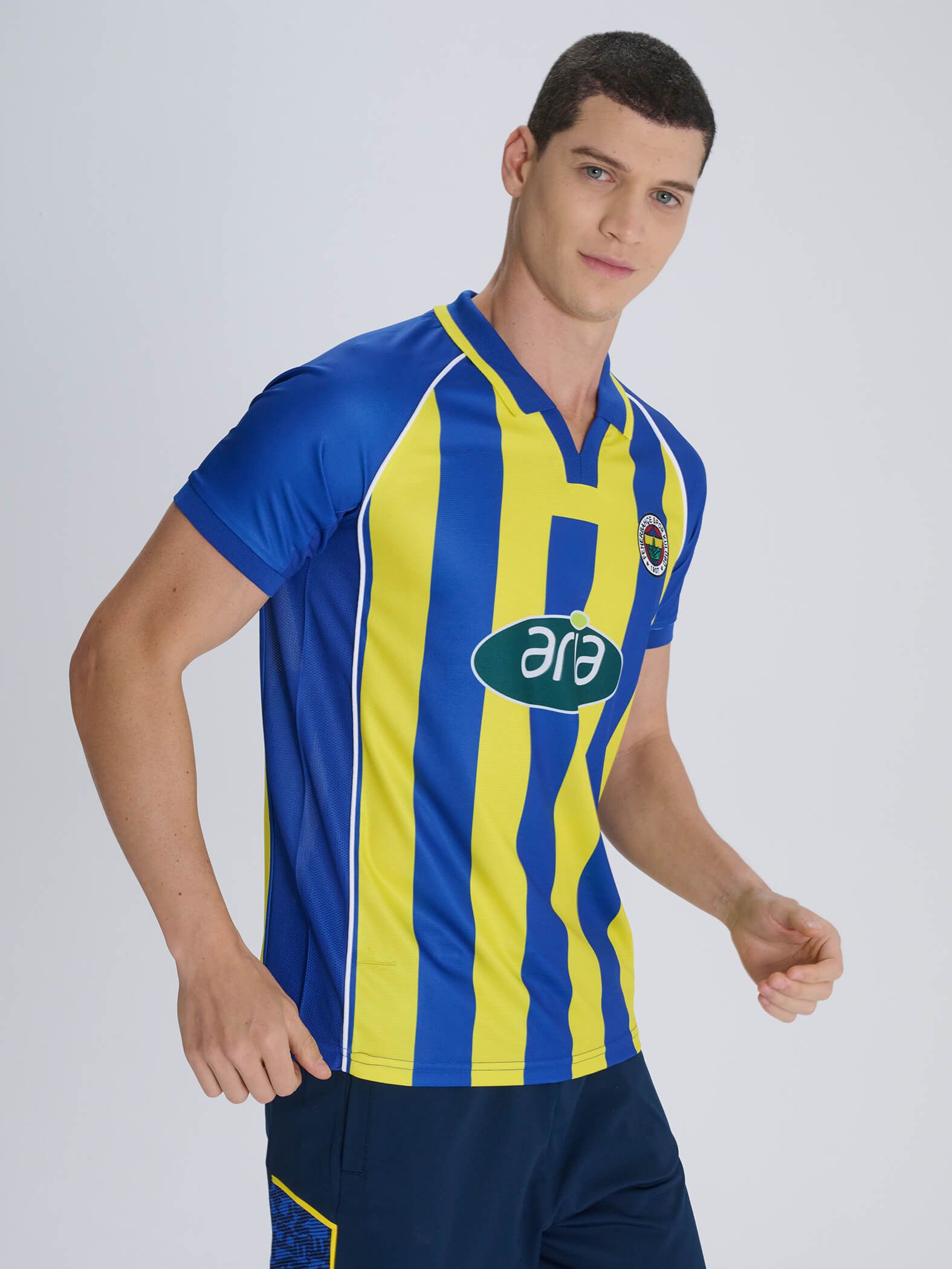 Fenerbahçe Retro Çubuklu Forma 02/03